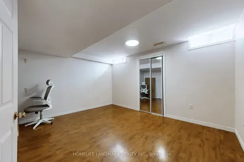 52 Lakespring Drive Markham ON L6C 2Z1