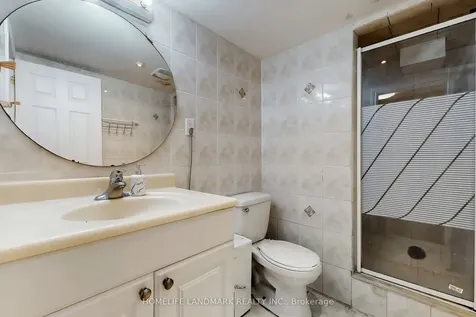 52 Lakespring Drive Markham ON L6C 2Z1