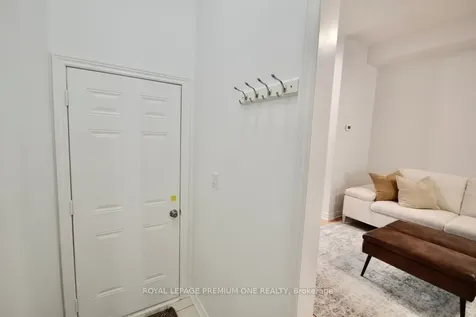 94 Alexie Way Vaughan ON L4H 3B8