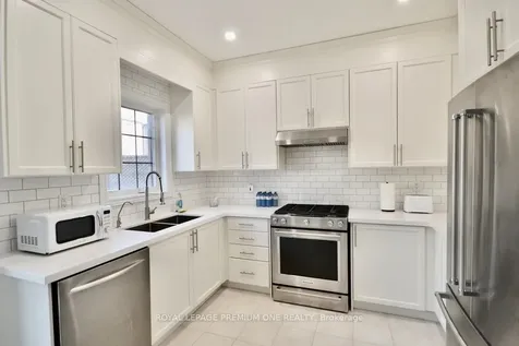 94 Alexie Way Vaughan ON L4H 3B8