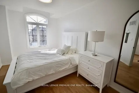 94 Alexie Way Vaughan ON L4H 3B8