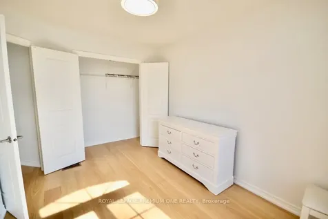 94 Alexie Way Vaughan ON L4H 3B8