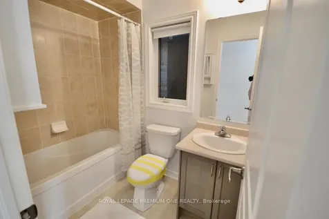 94 Alexie Way Vaughan ON L4H 3B8