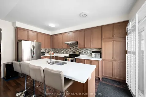 1211 Mccron Crescent Newmarket ON L3X 0C5