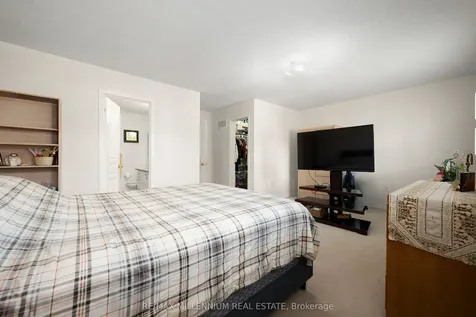 1211 Mccron Crescent Newmarket ON L3X 0C5