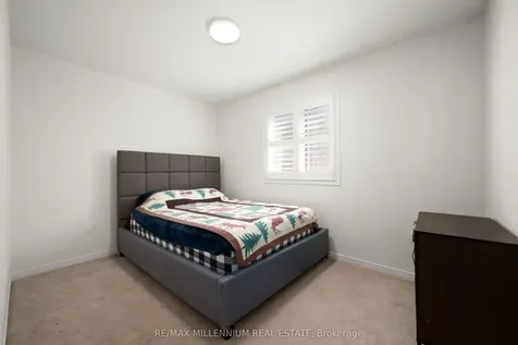1211 Mccron Crescent Newmarket ON L3X 0C5