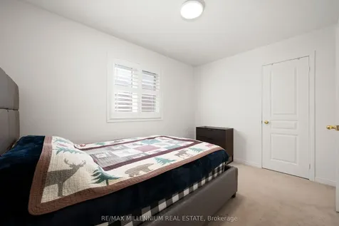 1211 Mccron Crescent Newmarket ON L3X 0C5