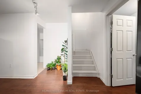 1211 Mccron Crescent Newmarket ON L3X 0C5