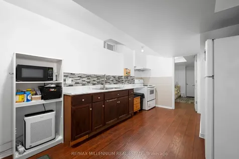 1211 Mccron Crescent Newmarket ON L3X 0C5