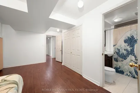 1211 Mccron Crescent Newmarket ON L3X 0C5