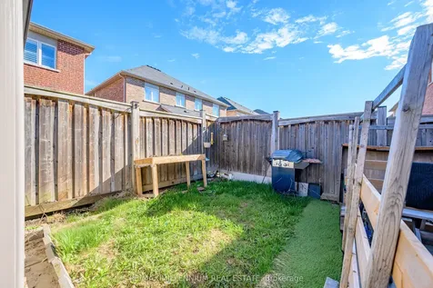 1211 Mccron Crescent Newmarket ON L3X 0C5
