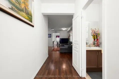 1211 Mccron Crescent Newmarket ON L3X 0C5