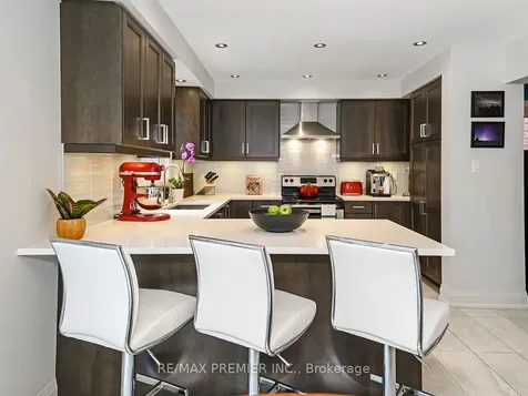 49 Twinberry Crescent Vaughan ON L4L 3X5