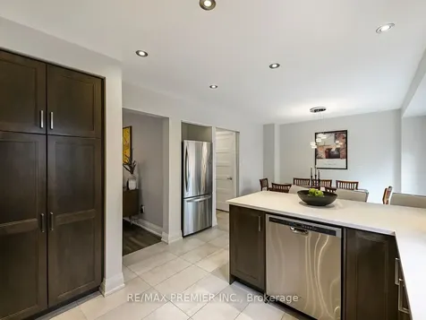 49 Twinberry Crescent Vaughan ON L4L 3X5