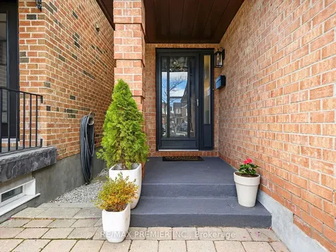 49 Twinberry Crescent Vaughan ON L4L 3X5