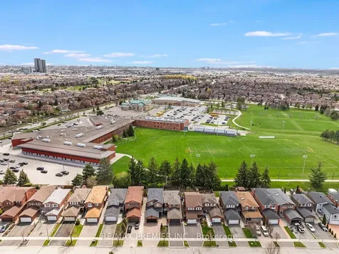 49 Twinberry Crescent Vaughan ON L4L 3X5