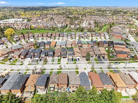 49 Twinberry Crescent Vaughan ON L4L 3X5