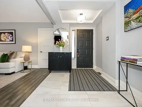 49 Twinberry Crescent Vaughan ON L4L 3X5