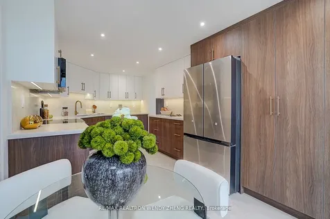1 Clark Avenue W Vaughan ON L4J 7Y6