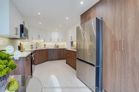 1 Clark Avenue W Vaughan ON L4J 7Y6