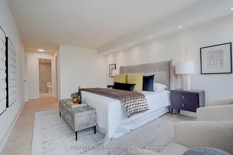1 Clark Avenue W Vaughan ON L4J 7Y6