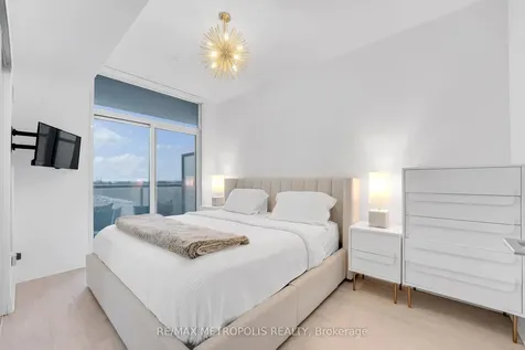 10 Gatineau Drive Vaughan ON L4J 0L2