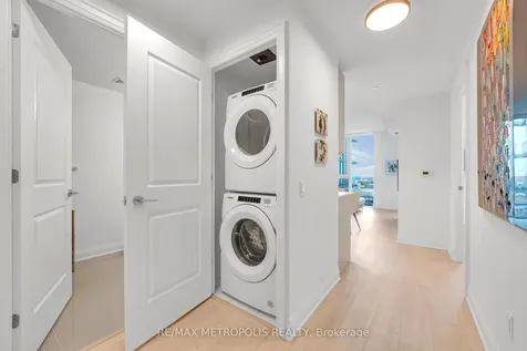 10 Gatineau Drive Vaughan ON L4J 0L2