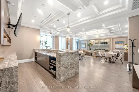 10 Gatineau Drive Vaughan ON L4J 0L2