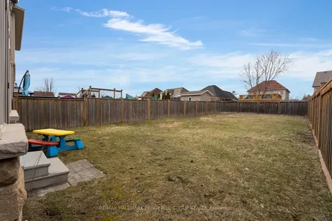 298 Greenwood Drive Essa ON L3W 0E8