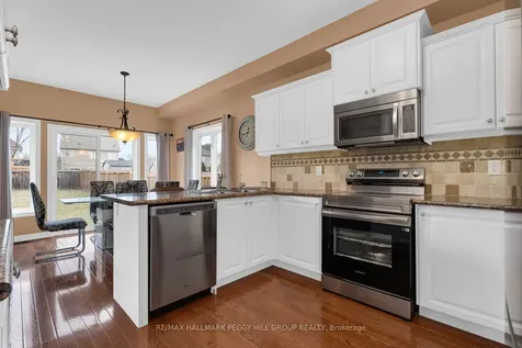 298 Greenwood Drive Essa ON L3W 0E8