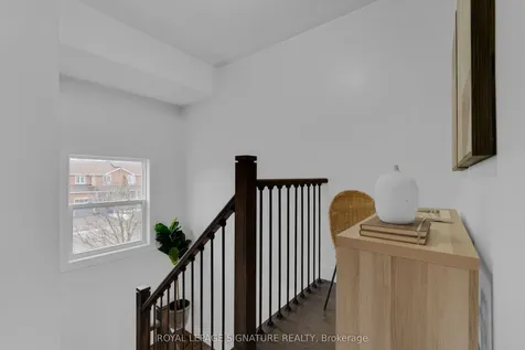 37 Wrendale Crescent Georgina ON L4P 4C4