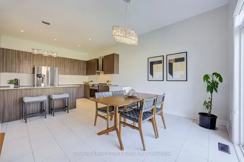 22 Schwalm Crescent New Tecumseth ON L0G 1W0