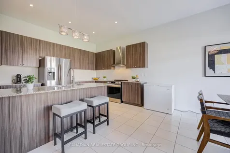 22 Schwalm Crescent New Tecumseth ON L0G 1W0