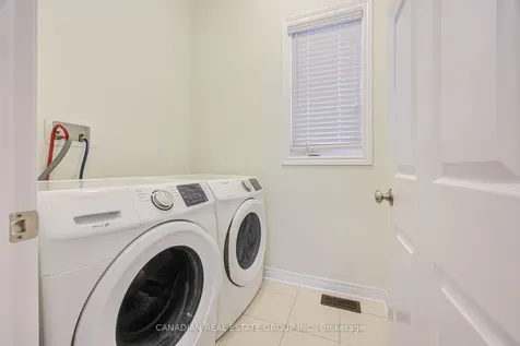 22 Schwalm Crescent New Tecumseth ON L0G 1W0
