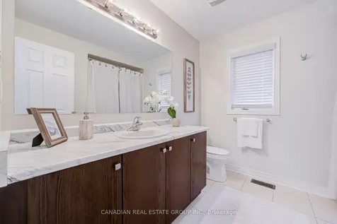 22 Schwalm Crescent New Tecumseth ON L0G 1W0