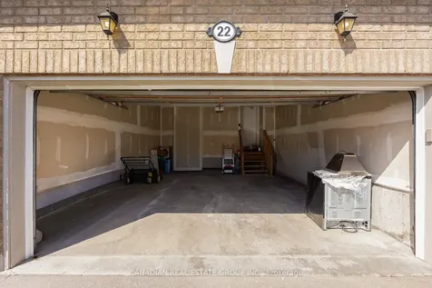 22 Schwalm Crescent New Tecumseth ON L0G 1W0