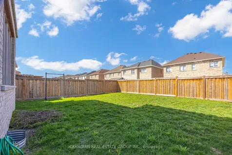 22 Schwalm Crescent New Tecumseth ON L0G 1W0