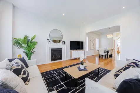 22 Schwalm Crescent New Tecumseth ON L0G 1W0
