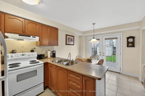 32 Mcmulkin Street New Tecumseth ON L9R 0A9