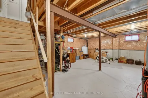 32 Mcmulkin Street New Tecumseth ON L9R 0A9