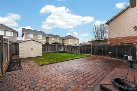 32 Mcmulkin Street New Tecumseth ON L9R 0A9