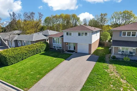 13 Laurentide Avenue Aurora ON L4G 3B3
