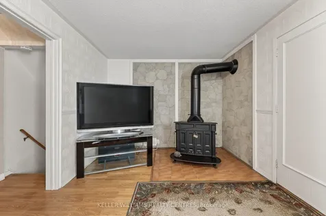 13 Laurentide Avenue Aurora ON L4G 3B3