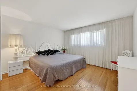 13 Laurentide Avenue Aurora ON L4G 3B3