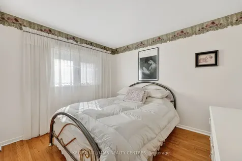 13 Laurentide Avenue Aurora ON L4G 3B3
