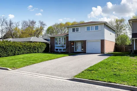 13 Laurentide Avenue Aurora ON L4G 3B3