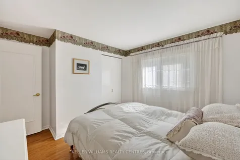 13 Laurentide Avenue Aurora ON L4G 3B3