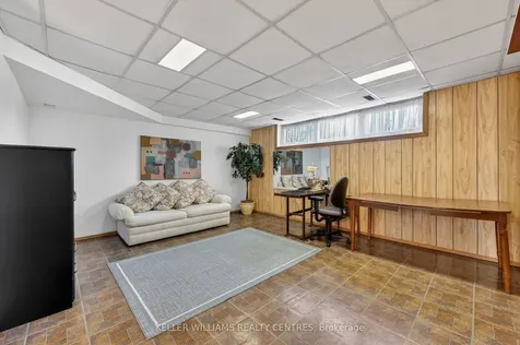 13 Laurentide Avenue Aurora ON L4G 3B3