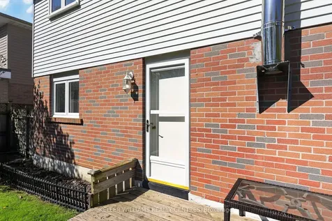 13 Laurentide Avenue Aurora ON L4G 3B3