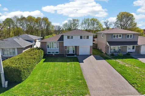 13 Laurentide Avenue Aurora ON L4G 3B3